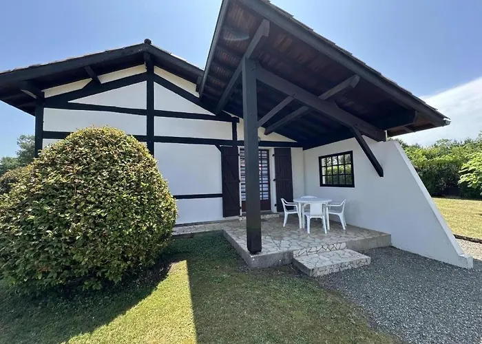 بيت للعطل Jean De Nasse كاستيتس