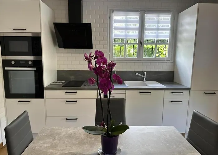 Jean De Nasse بيت للعطل كاستيتس